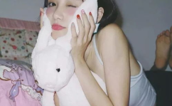 小姐姐失血过多晕倒图片,现场暖心瞬间