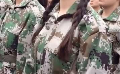 小姐姐们军训照,小姐姐们的青春印记
